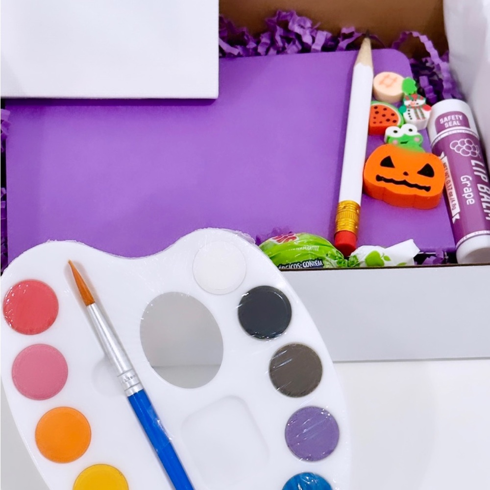 Mini Art Kit Box Gift 🪷📦🎨✏️📔 - Picture 4 of 5